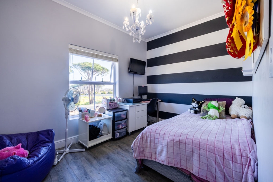 3 Bedroom Property for Sale in Dennegeur Western Cape